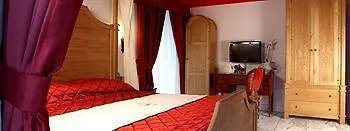 Antico Casale Russo Πανσιόν 4*