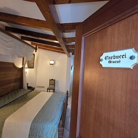 Maison d'hôtes Antico Casale Russo 4*