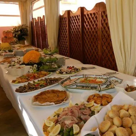 Guest house Antico Casale Russo 3*